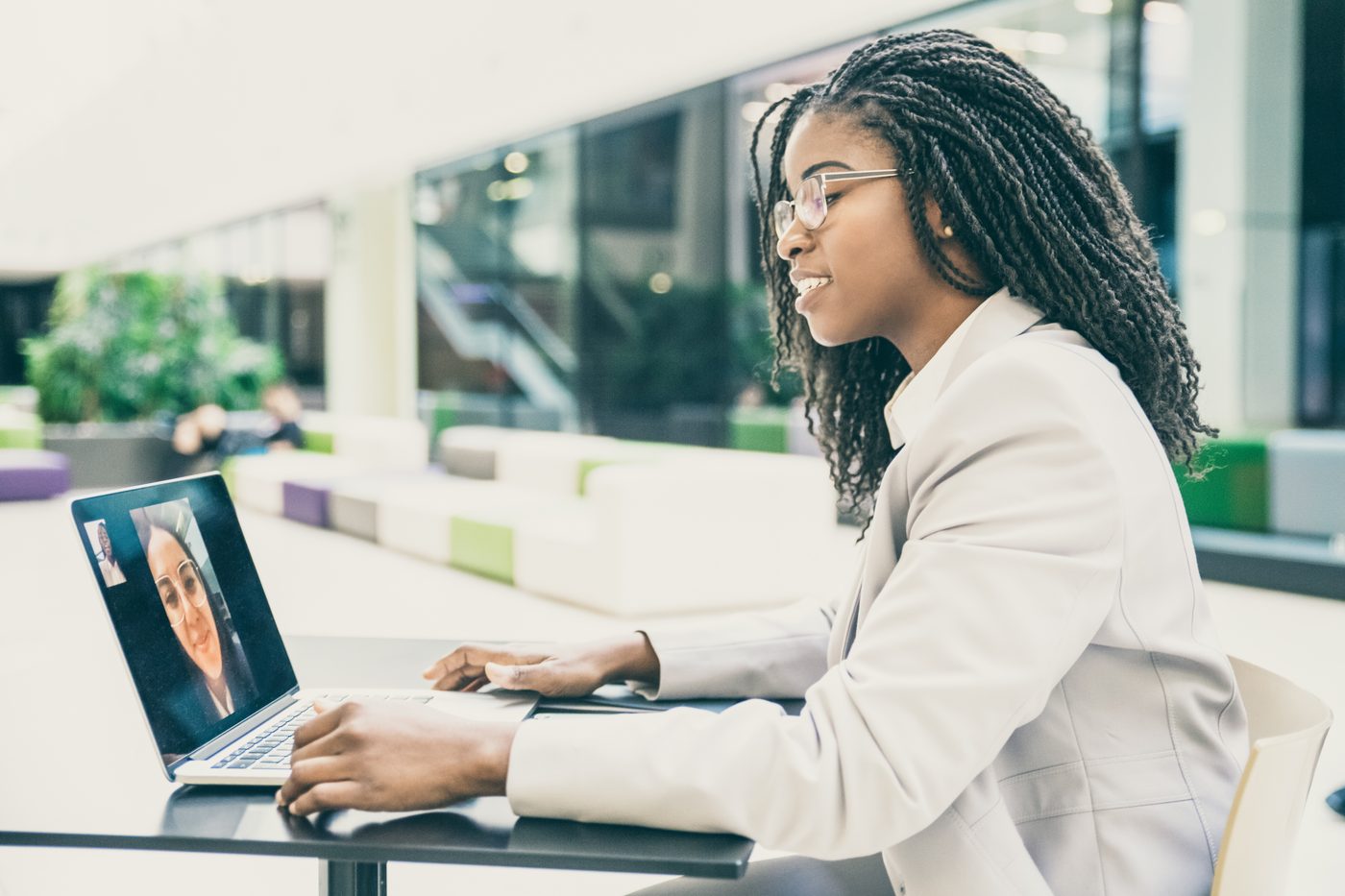 Mental health professional on a virtual video session